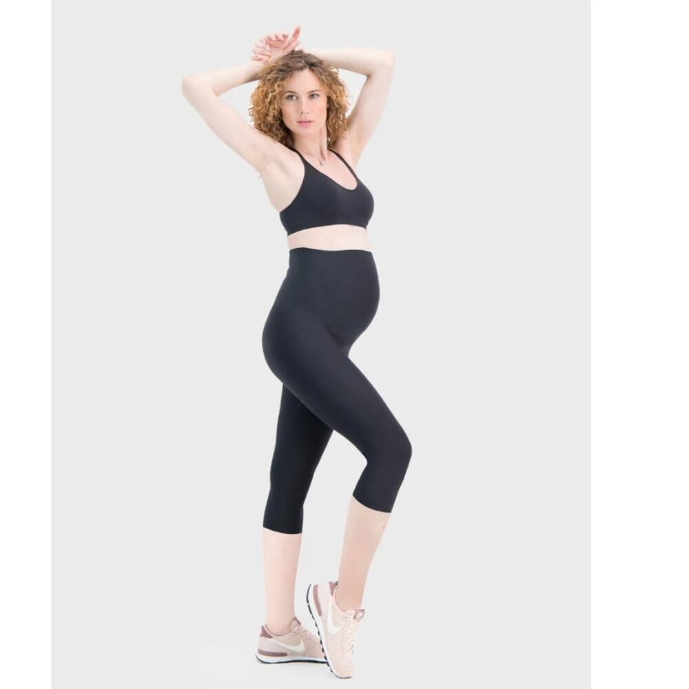 Glowe Black Maternity Leggings Capri 19” S